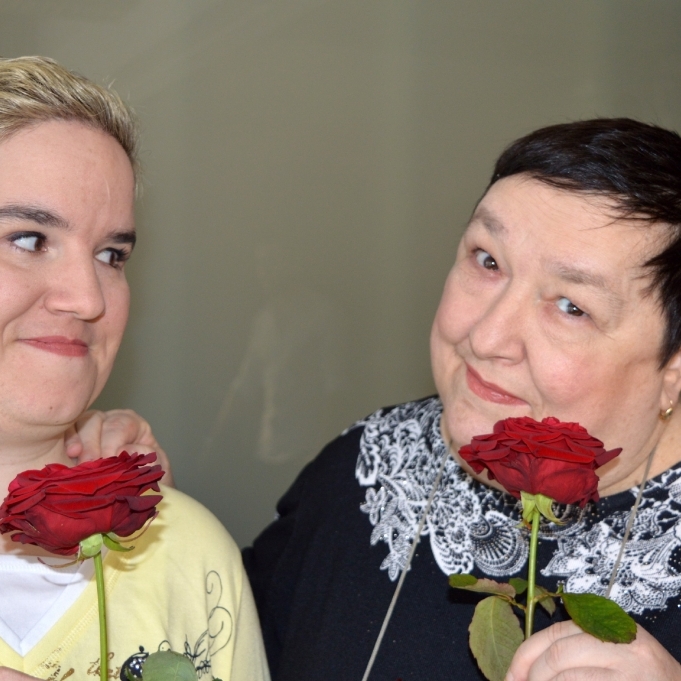 So rührend trauert Beate bei ihrer Beerdigung