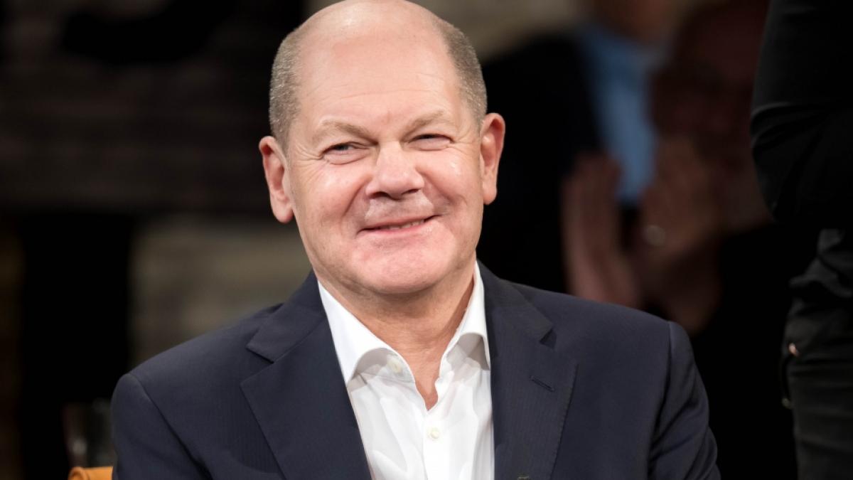 Olaf Scholz bei der Aufzeichnung der Radio Bremen Talkshow "3nach9". (Foto)
