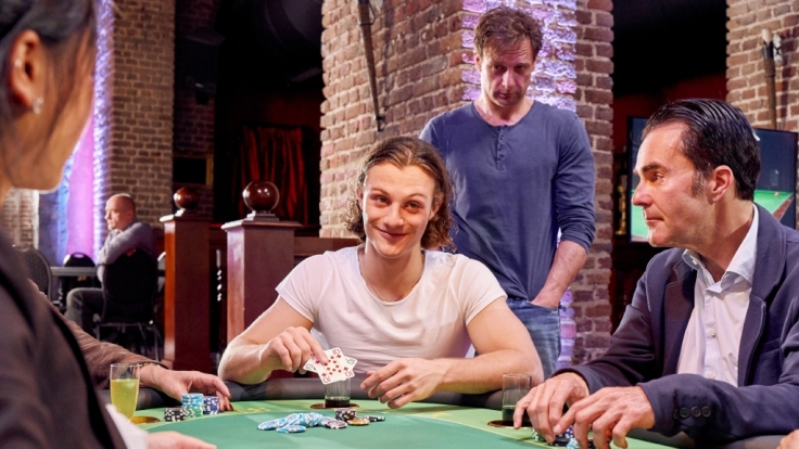 Marc hat hohe Spielschulden.