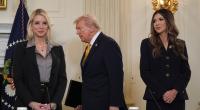 Pam Bondi, Donald Trump und Kristi Noem. (v.l.n.r.)