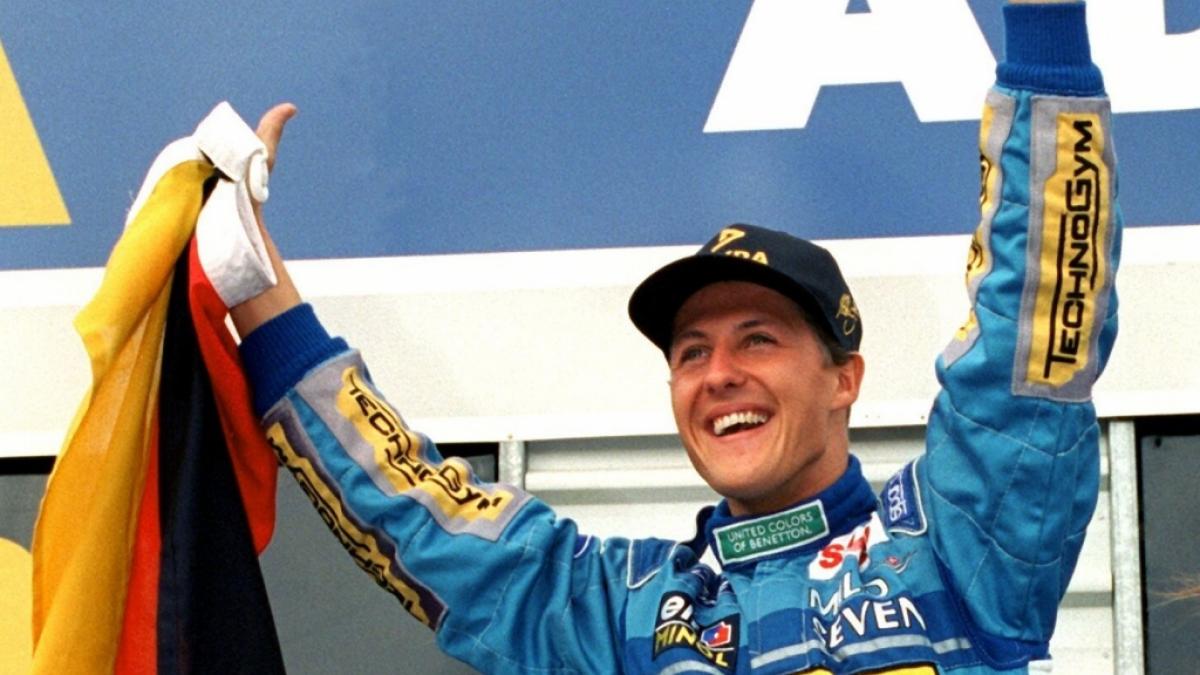 Michael Schumacher bejubelt 1994 im australischen Adelaide seinen WM-Titel. (Foto)