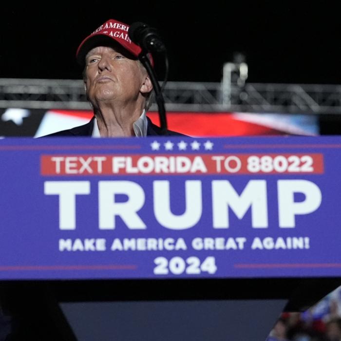Weil Melania keine Lust hat: Er soll jetzt Trumps Wahlkampf retten