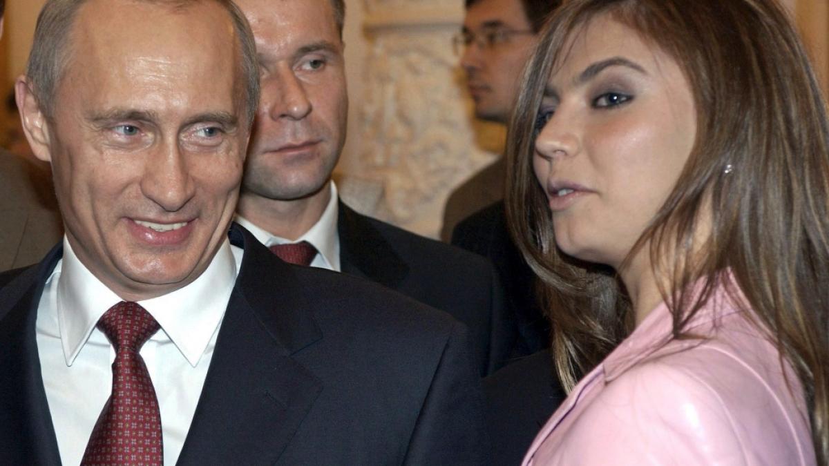 Die fr&uuml;here Profiturnerin Alina Kabajewa soll nicht nur Wladimir Putins Geliebte sein, sondern dem Kreml-Despoten auch vier Kinder geschenkt haben. (Foto)