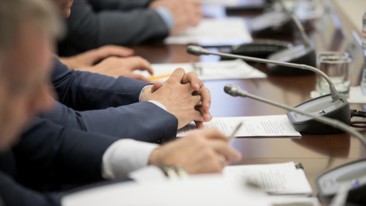 T&auml;glich bestens informiert mit den aktuellen Politik-Nachrichten auf news.de (Symbolbild). (Foto)
