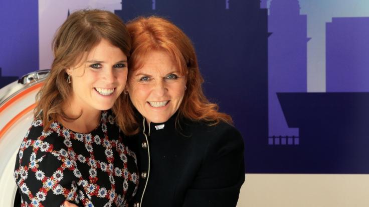 Sarah Ferguson ist außer sich vor Freude: Ihre Tochter Eugenie (30) hat der Herzogin von York ihren ersten Enkel geschenkt.