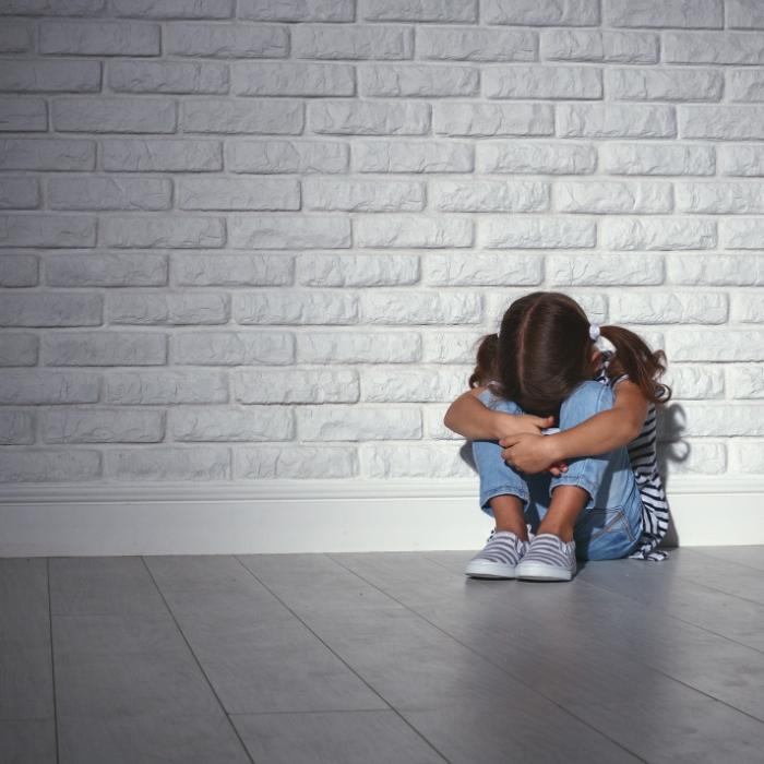 Sie hatte sich im Bad verschanzt! Brüder-Trio missbraucht Mädchen (10)
