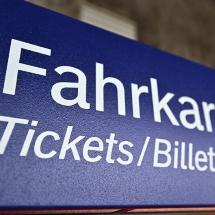Wut über 49-Euro-Ticket / Aufstand gegen Putin / Neue WhatsApp-Funktion