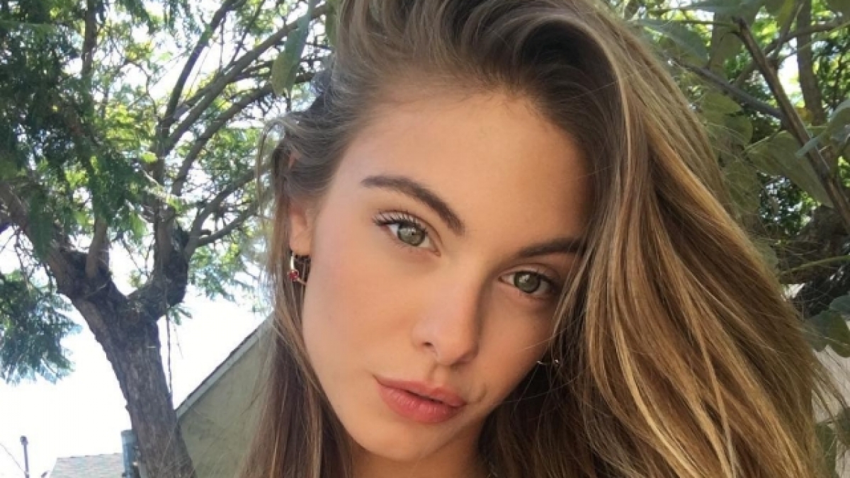 Carmella Rose pr&auml;sentiert sich auf Instagram. (Foto)