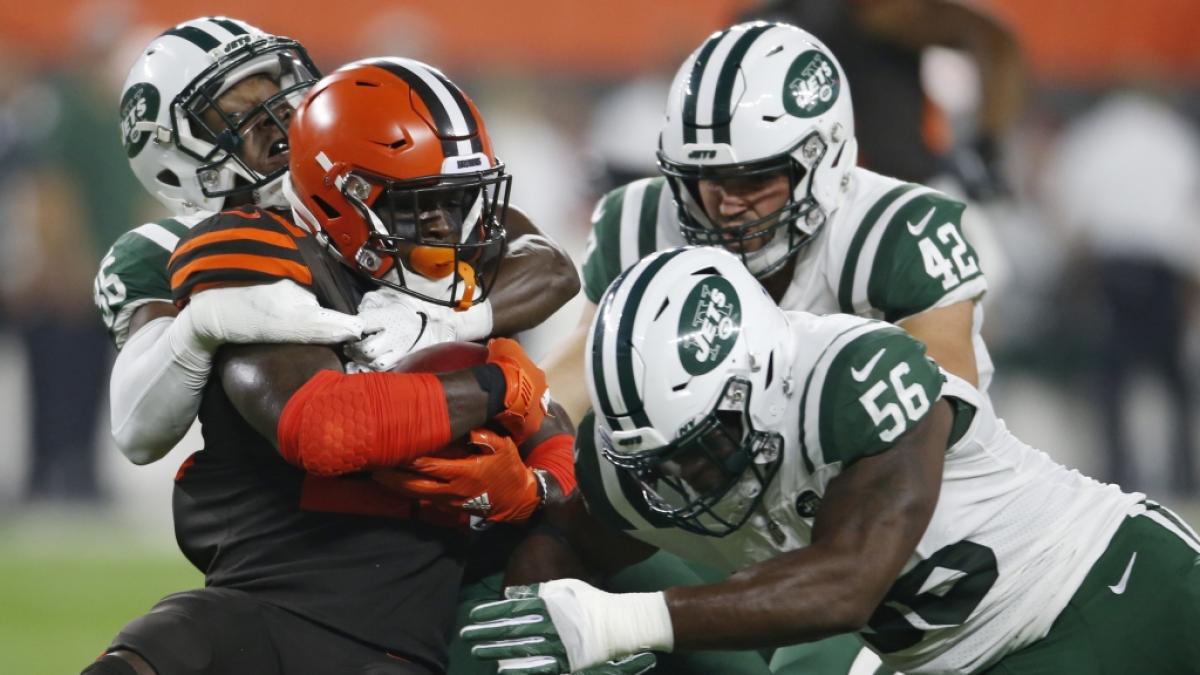 Die Jets bringen einen Spieler der Browns zu Boden am 20.09.2018. (Symbolbild) (Foto)