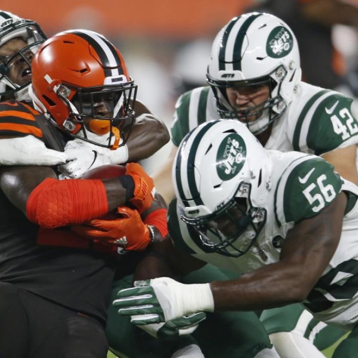 New York Jets gegen Atlanta Falcons liefern sich Kopf-an-Kopf-Duell