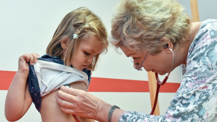 Die Vorsorge beim Kinderarzt soll umfangreicher werden.