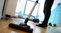 Staubsaugen macht schlank, aber ist Putzen wirklich immer gesund?