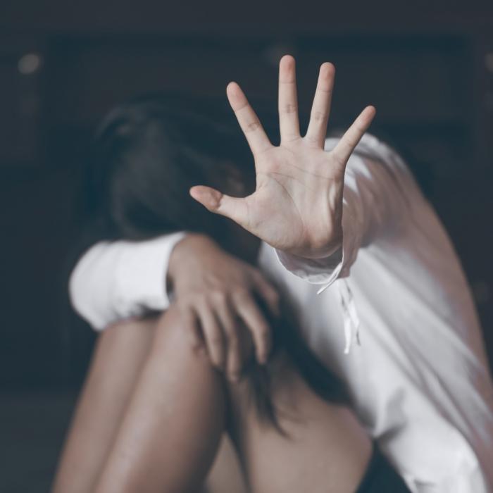 Junge Frau in Wohnung gelockt und vergewaltigt