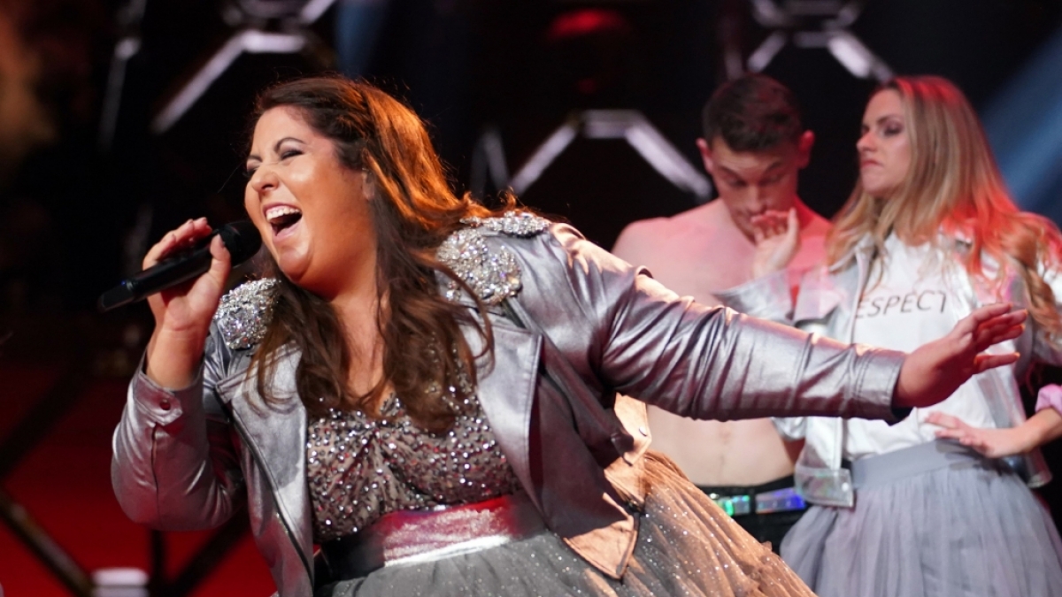 "Deutschland sucht den Superstar"-Kandidatin Janina El Arguioui steht im Halbfinale von DSDS - und bekam die &Uuml;berraschung ihres Lebens. (Foto)