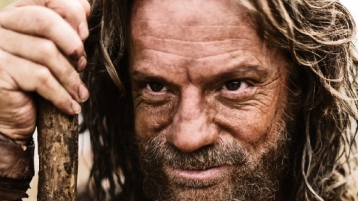 In «Bibel» verlässt der israelische Sklave Moses (William Houston) Ägypten und verbringt Jahre in der Wildnis, bis Gott ihm aufträgt, sein Volk zu befreien.