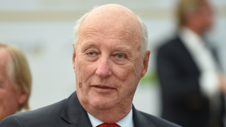 Sorge um König Harald V. von Norwegen: Der Monarch liegt im Krankenhaus.