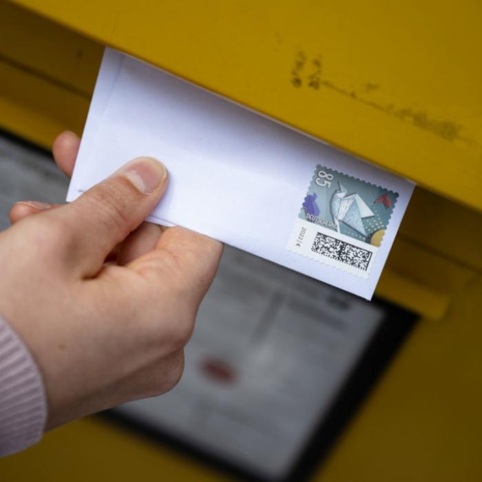Deutsche Post schraubt Porto-Kosten hoch - so teuer wird Briefeschreiben
