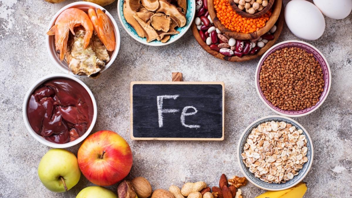 Eine breite Auswahl an Lebensmitteln enth&auml;lt jede Menge Eisen - auch bei pflanzlicher Ern&auml;hrung sind gute Eisenwerte m&ouml;glich. (Foto)