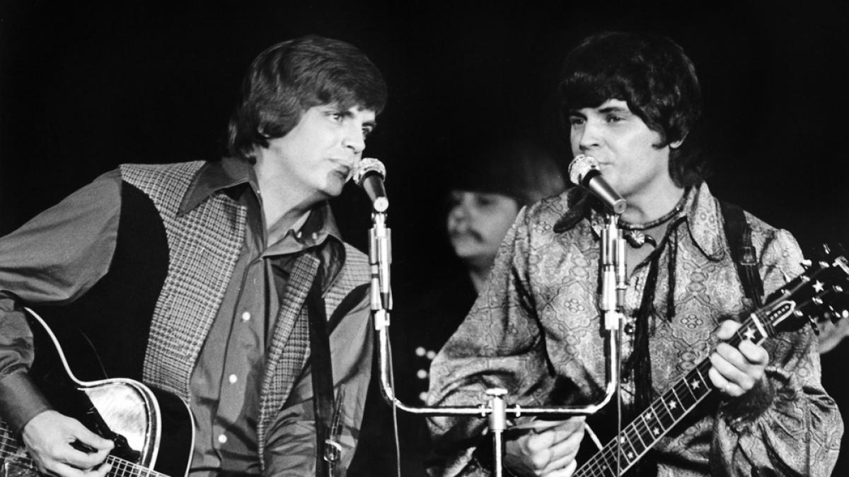 Als "The Everly Brothers" schrieben Phil (li.) und Don Everly (re.) Musikgeschichte - sieben Jahre nach dem Tod von Phil Everly ist jetzt dessen Bruder Don im Alter von 84 Jahren gestorben. (Foto)