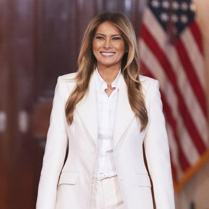 First Lady in unerwarteter Begleitung - jetzt bringt er sie zum Strahlen