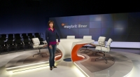Einmal pro Woche führt Maybrit Illner durch ihren gleichnamigen Polittalk. Mit Gästen aus Gesellschaft, Politik und Wirtschaft diskutiert sie live aus Berlin das 