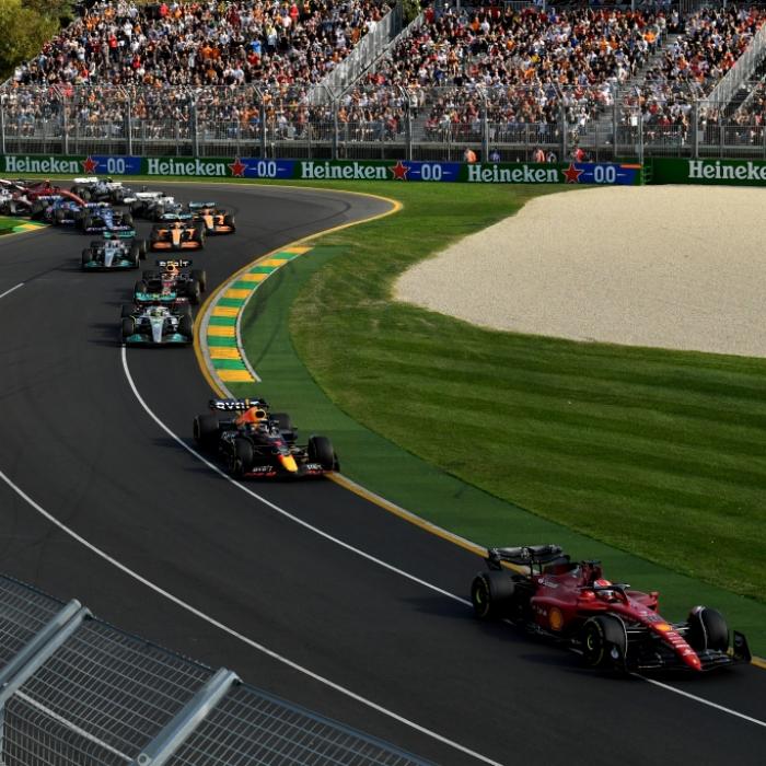 Verstappen gewinnt Chaos-Rennen! Haas legt Beschwerde gegen Wertung ein