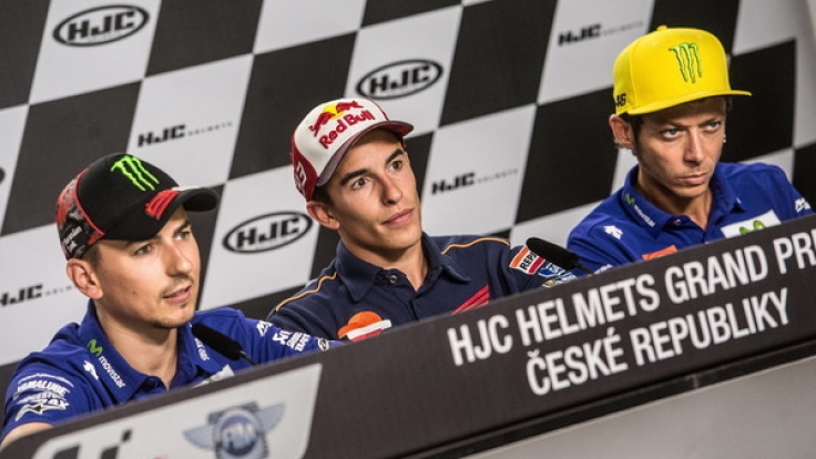 Jorge Lorenzo (li.), Marc Marquez und Valentino Rossi (r.) hoffen in Assen auf gutes Wetter.