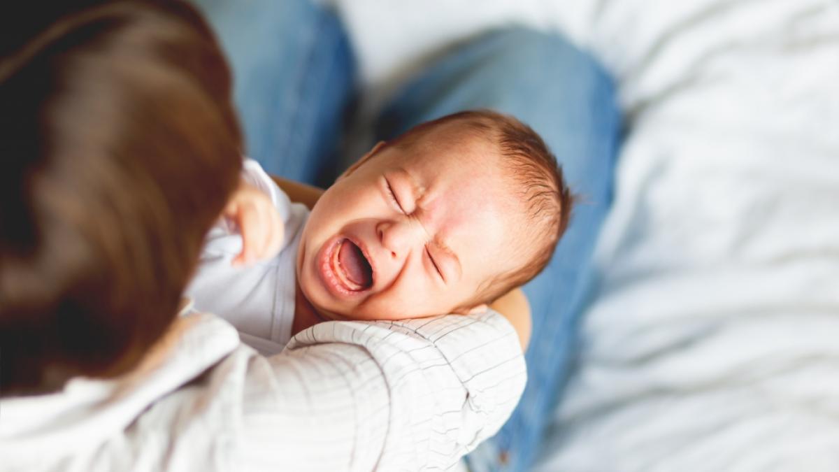 Ein zehnmonatiges Baby aus Th&uuml;ringen starb qualvoll, weil seine Eltern es nach gro&szlig;fl&auml;chigen Verbr&uuml;hungen nicht zum Arzt brachten - nun ermittelt die Staatsanwaltschaft (Symbolfoto). (Foto)