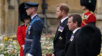 Peter Phillips (re.) plant, erneut in den Hafen der Ehe einzulaufen - seinen Cousins Prinz William (li.) und Prinz Harry droht deshalb ein Wiedersehen mit Konfliktpotenzial.