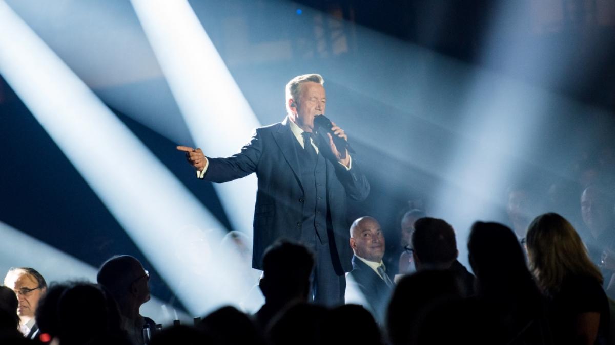Am Donnerstagabend (23.02.2023) kam es zu einer Evakuierung bei einem Roland-Kaiser-Konzert. (Foto)