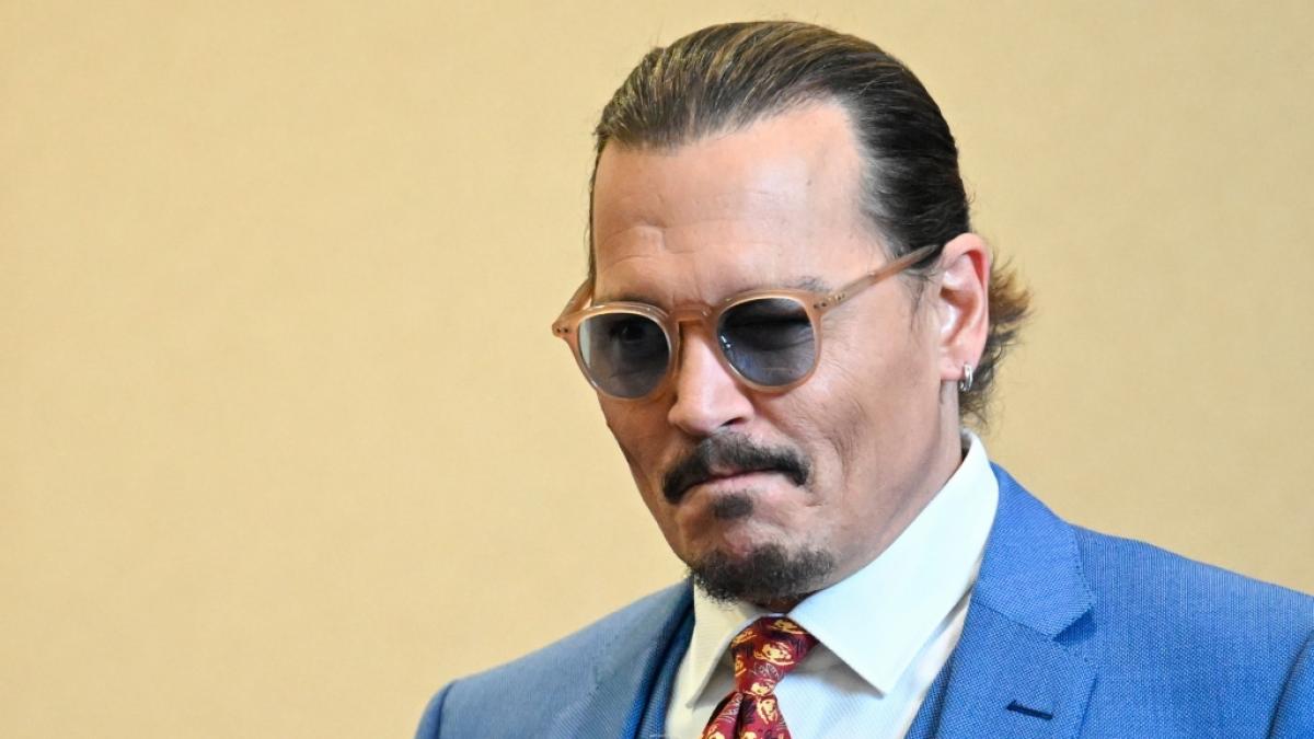 Johnny Depp legte bei den VMAs 2022 einen &Uuml;berraschungsauftritt hin. (Foto)