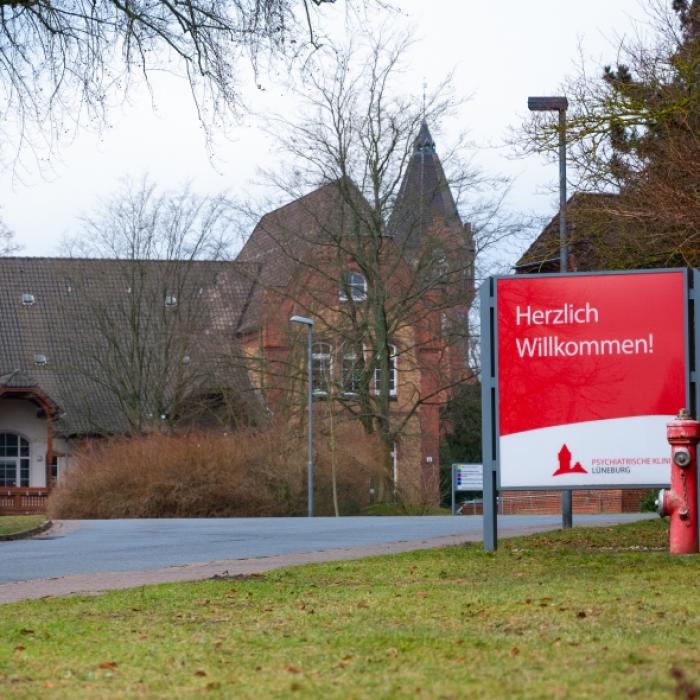 Zwei Tote in der Psychiatrie! 21-Jähriger schweigt nach Tötungsdelikt