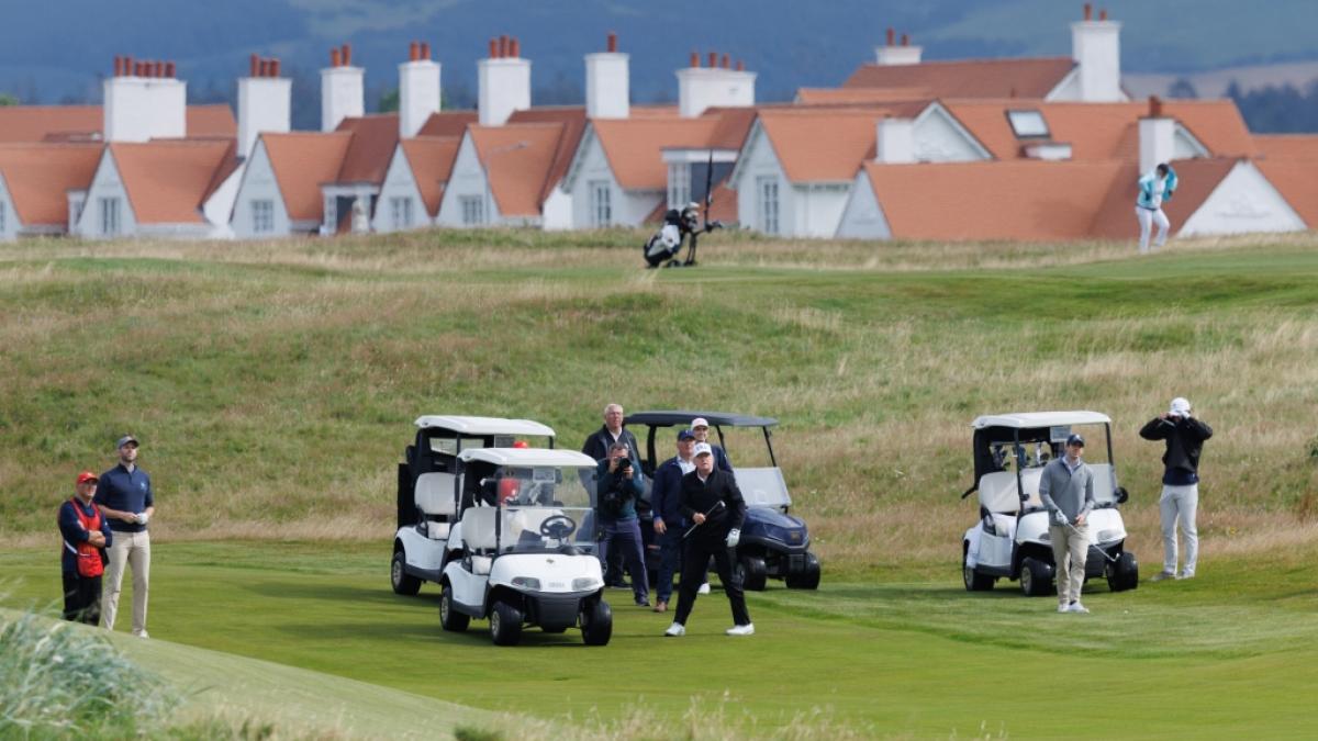 Donald Trump reist im Juli für fünf Tage nach Schottland. Dort stehen für den US-Präsidenten neben Gesprächen mit EU-Kommissionspräsidentin Ursula von der Leyen und dem britischen Premierminister Keir Starmer auch Besuche auf seinen Golfressorts an. (Foto)
