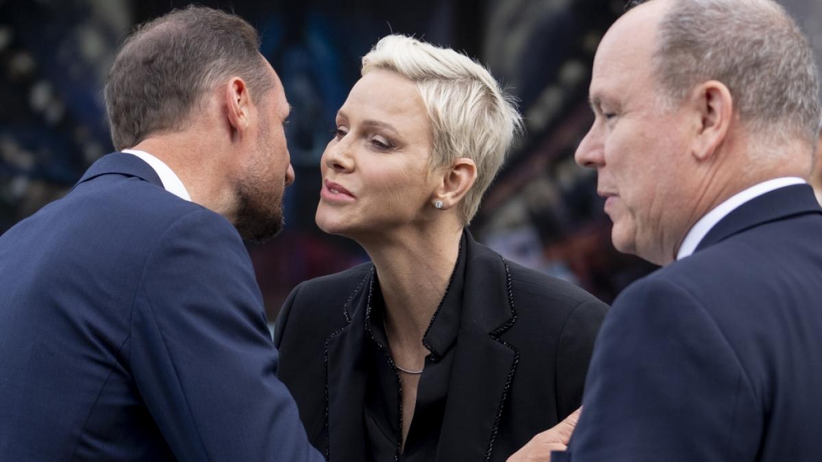 Prinzessin Charl&egrave;ne von Monaco tanzt l&auml;ngst nicht mehr auf jeder Hochzeit - nun legte die Ehefrau von F&uuml;rst Albert II. jedoch einen Auftritt hin, der s&auml;mtliche Kinnladen herunterklappen lie&szlig;. (Foto)