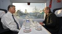 Wladimir Jakunin und Wladimir Putin im Dezember 2009.