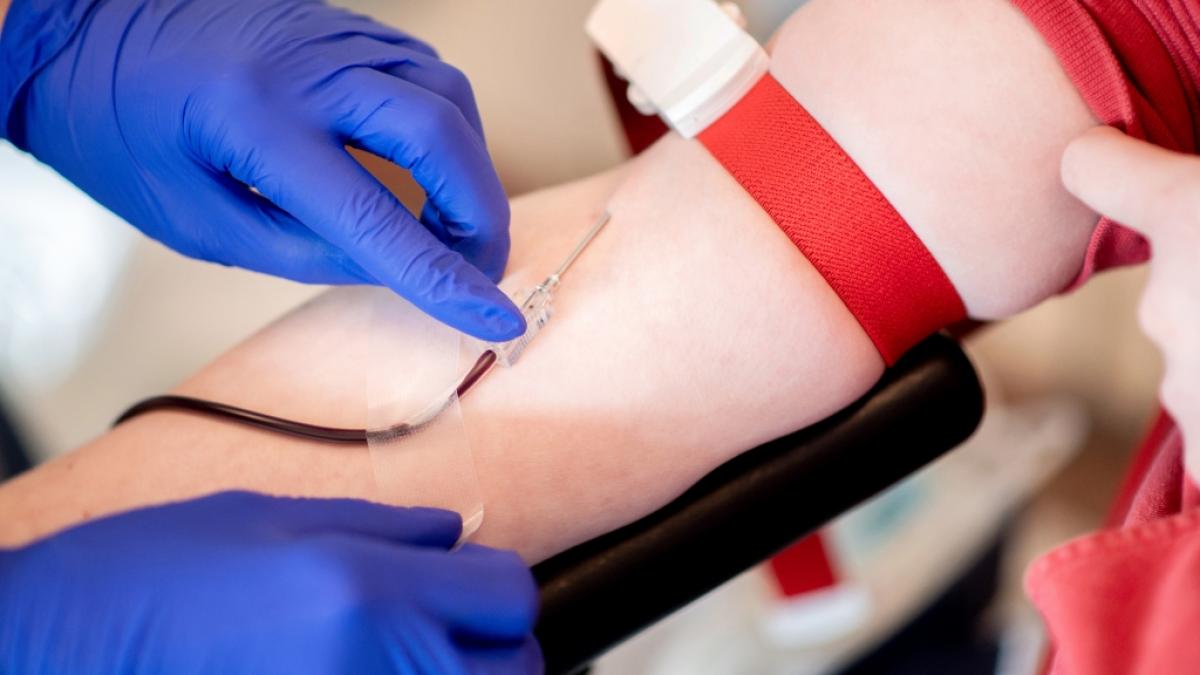 Einem in China von der Blut-Mafia gekidnappten Mann wurde &uuml;ber Monate hinweg literweise Blut abgezapft, bevor ihm die Flucht gelang (Symbolbild). (Foto)