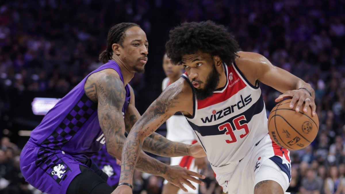 Marvin Bagley III von den Washington Wizards st&uuml;rmt an DeMar DeRozan von den Sacramento Kings vorbei, am 16.01.2026. (Symbolbild) (Foto)