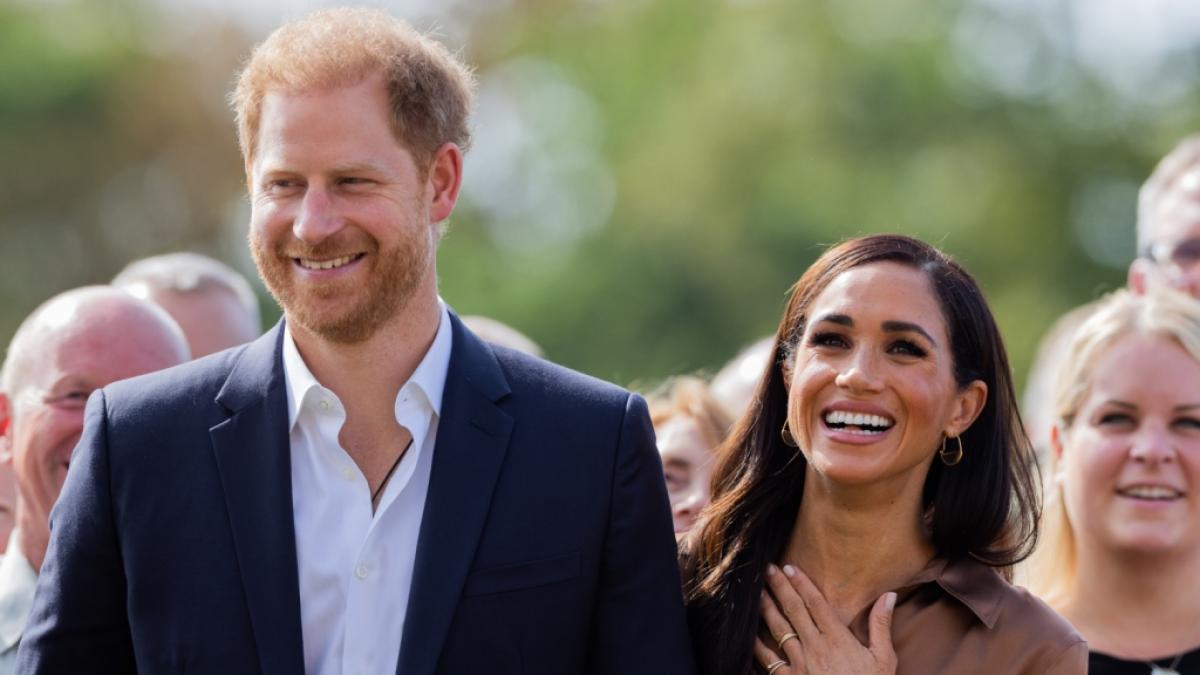 Royals-Experten sind sich sicher: Solange Prinz Harry mit Meghan Markle verheiratet ist, wird nichts aus der Vers&ouml;hnung mit der K&ouml;nigsfamilie. (Foto)