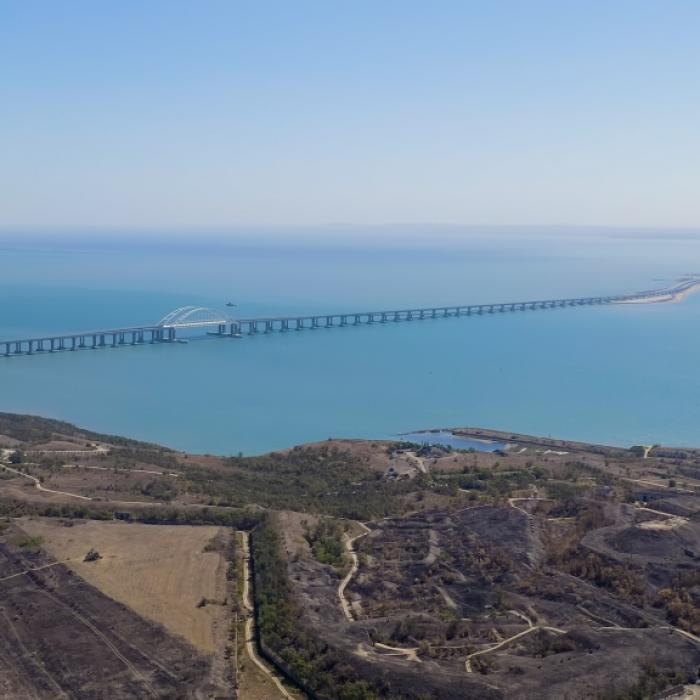 Früherer Nato-Kommandeur plant, Krim-Brücke wegzubomben