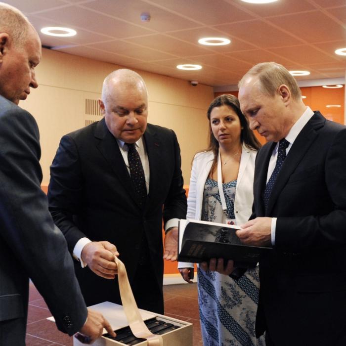 Putin-Propagandistin schockt mit verrücktem Bibel-Vergleich zum Ukraine-Krieg