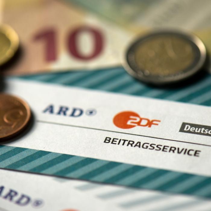 Stürzt Karlsruhe den Rundfunkbeitrag?