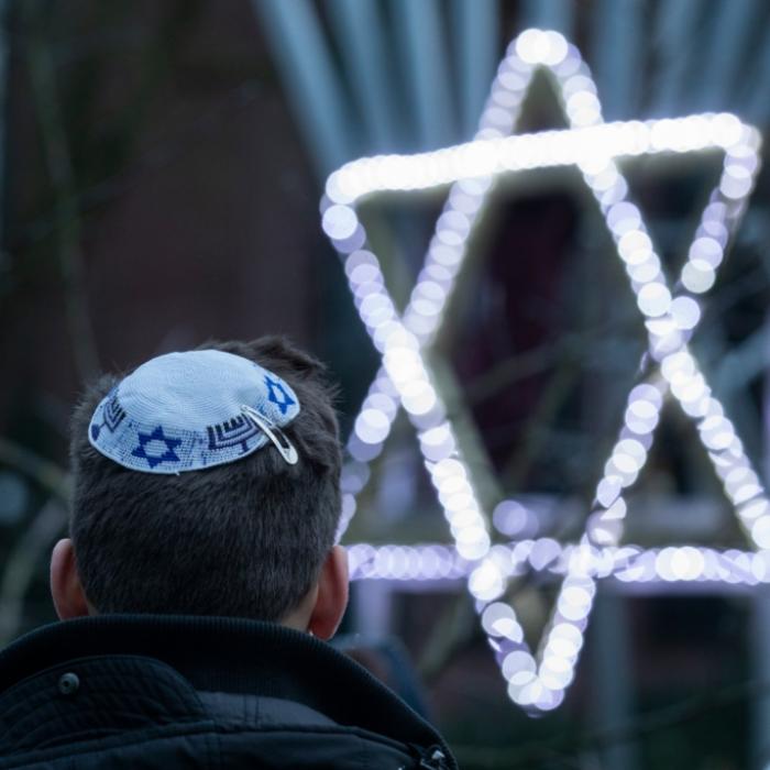 Israelischer Ex-Soldat mit Reizgas attackiert - Staatsschutz ermittelt