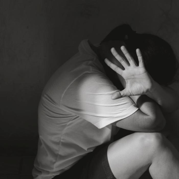 Mutter (37) nach Vergewaltigung tot in Park gefunden