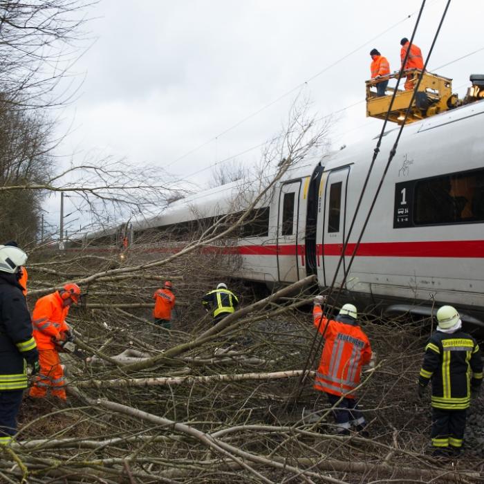 Mega-Sturm im Anmarsch! Verwüstet Orkan 