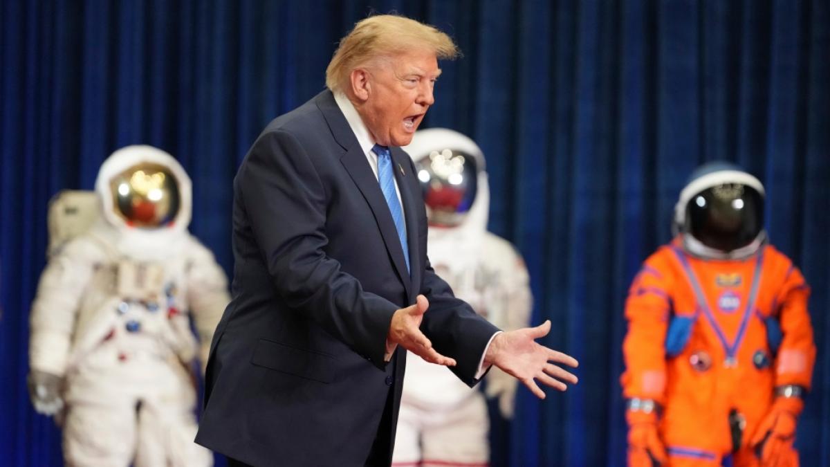 Donald Trump griff auf Truth Social den f&uuml;r das Kennedy Center zust&auml;ndigen Richter Christopher Cooper verbal an. (Foto)