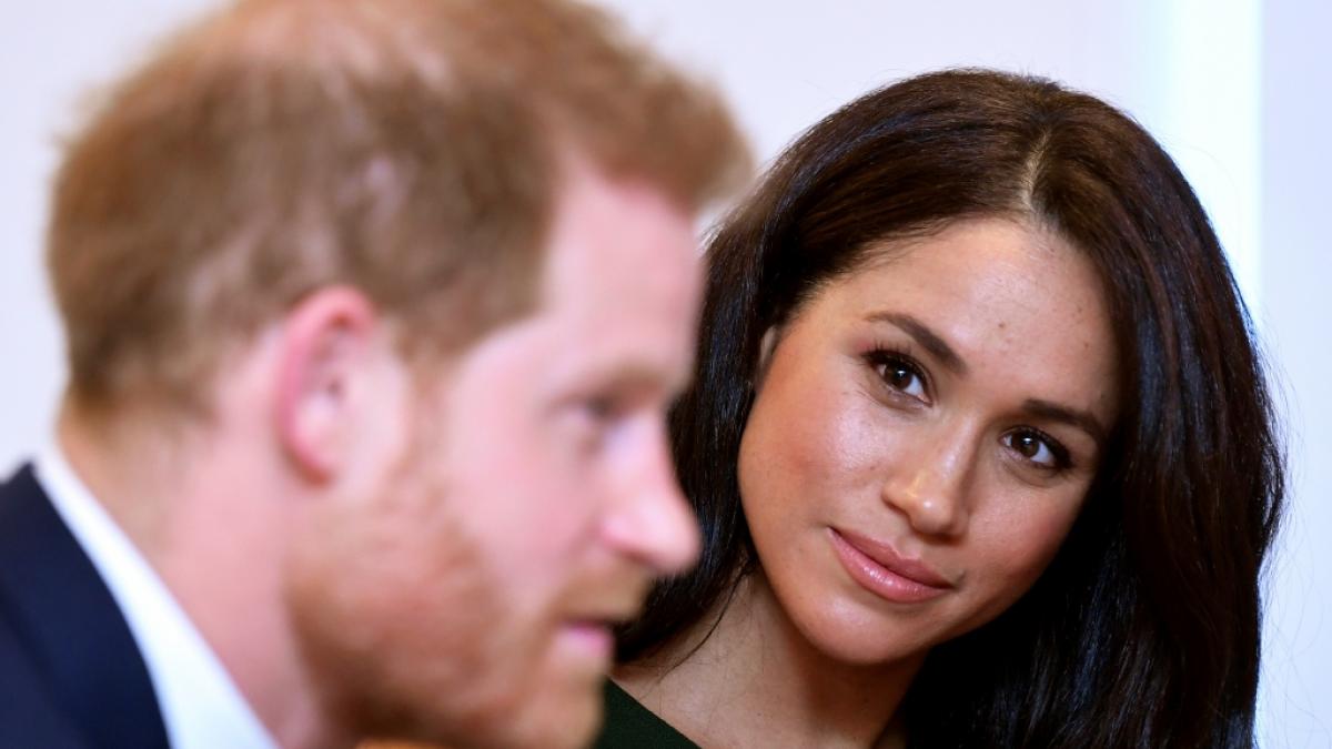 Kaum sind Prinz Harry und Meghan Markle zur&uuml;ck in Gro&szlig;britannien, ist den Sussexes die Hauptrolle in den Royals-News gewiss. (Foto)