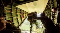Bei einem Übungssprung starb ein britischer Fallschirmjäger.