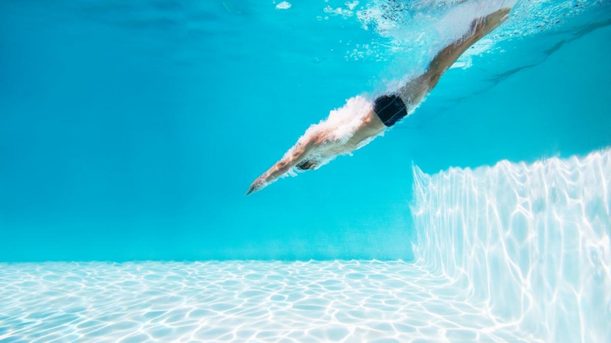 In einem Pool in Israel &ouml;ffnete sich ein Loch und zog einen Mann hinein, der dadurch starb. (Symbolfoto) (Foto)
