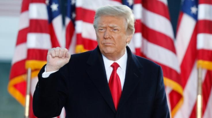 Donald Trump richtete sein neues offizielles Büro in Florida ein.
