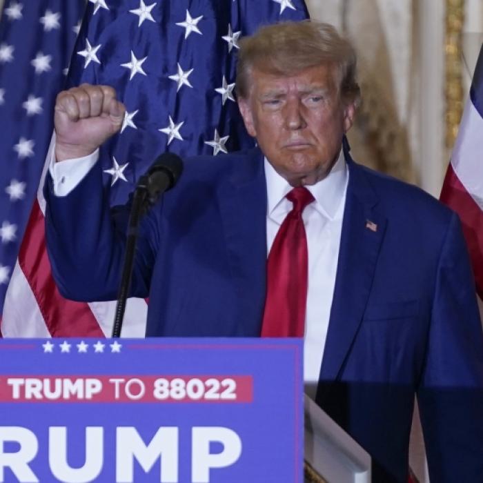 Party-Alarm in Mar-a-Lago! Er lässt es ohne Melania krachen
